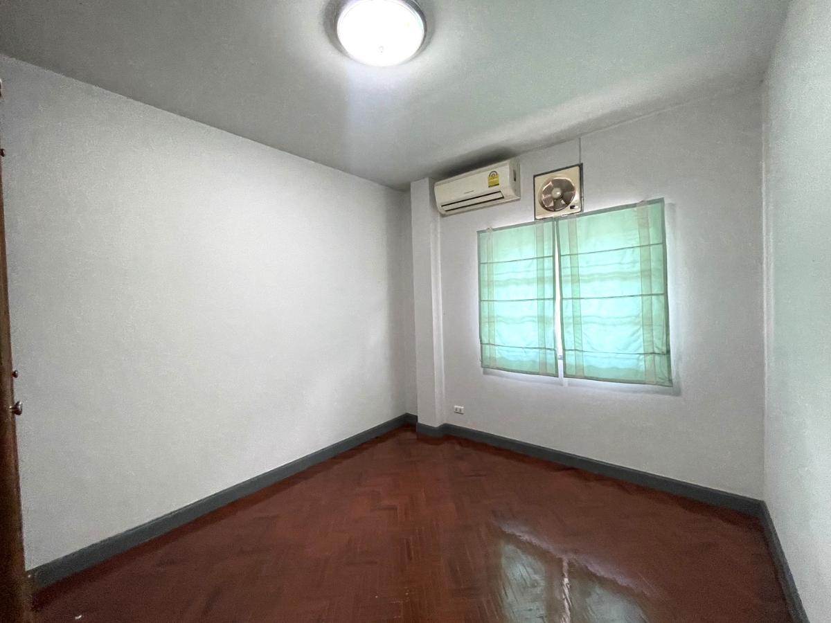 รูป 🏡 บ้านเดี่ยวชั้นเดียว 4 ห้องนอนให้เช่า ในโครงการทำเลบ้านดู่ เชียงราย | 12,000 บาท/เดือน - รูปที่ 14/22