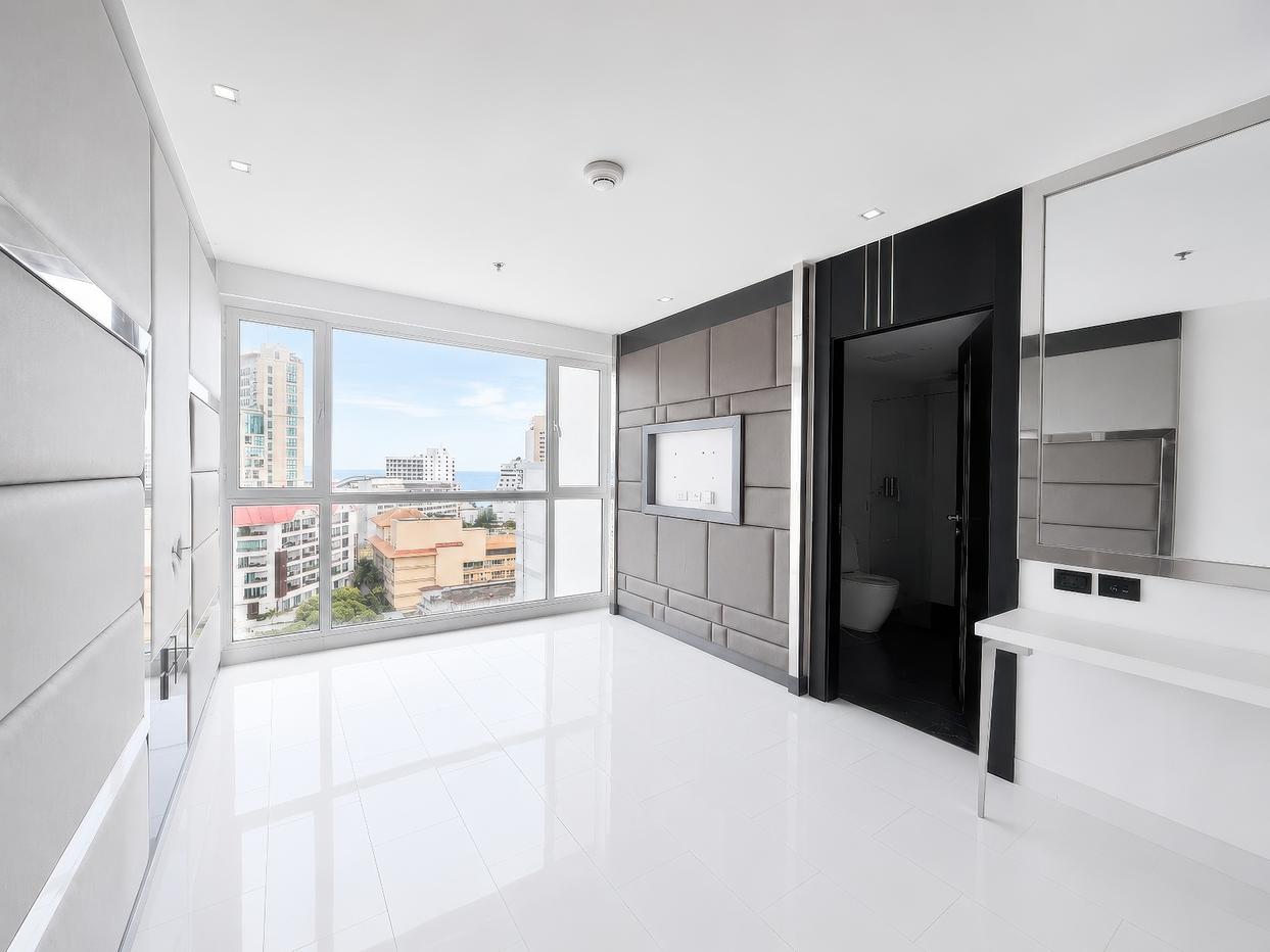 รูป 2 Bedroom Condo for Sale Sky Residences Pattaya Sea View - รูปที่ 1/10