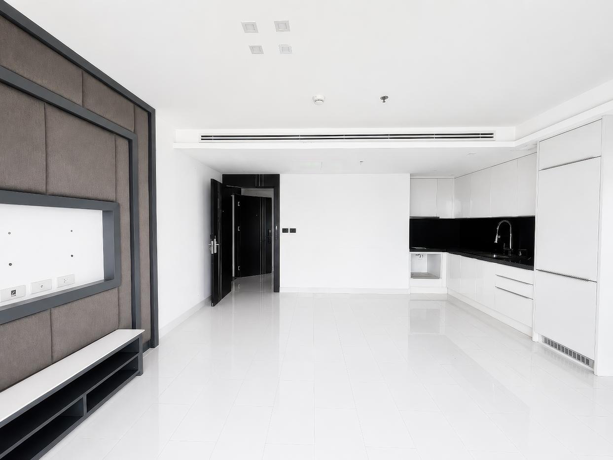 รูป 2 Bedroom Condo for Sale Sky Residences Pattaya Sea View - รูปที่ 3/10