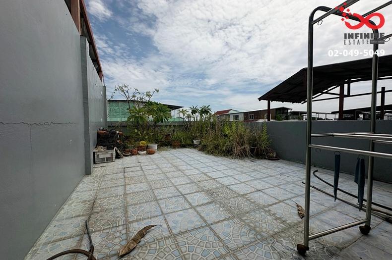 รูป ขายทาวน์เฮาส์ 2.5 ชั้น 32 ตร.ว. หมู่บ้านชมเดือน 3 ซอยอ่อนนุช 59/1 สุขุมวิท 77  มีชั้นลอย+ดาดฟ้า  - รูปที่ 16/18