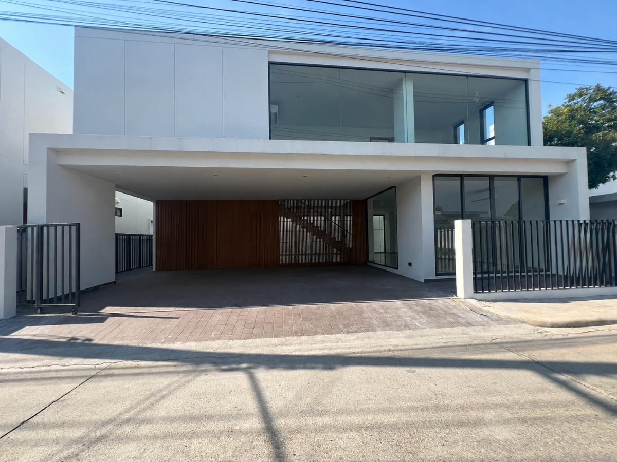 รูป 🏡✨ ขายบ้านเดี่ยวสร้างใหม่ 2 ชั้น สไตล์โมเดิร์น ทำเลใกล้มหาวิทยาลัยเชียงใหม่ ราคา 12.5 ล้านบาท ✨🏡  #C8MG100773 - รูปที่ 1/14