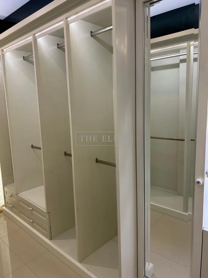 รูป ✨ Expansive Duplex Layout Residence | Unique Home-Like Experience | Prime Golden Area ✨ - รูปที่ 8/28