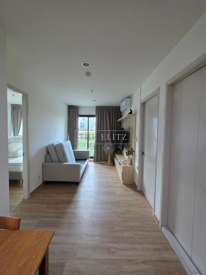 picture ✨ Incredible Value & Beautiful Minimalist Design | Prime CBD Location ✨ - 2/15