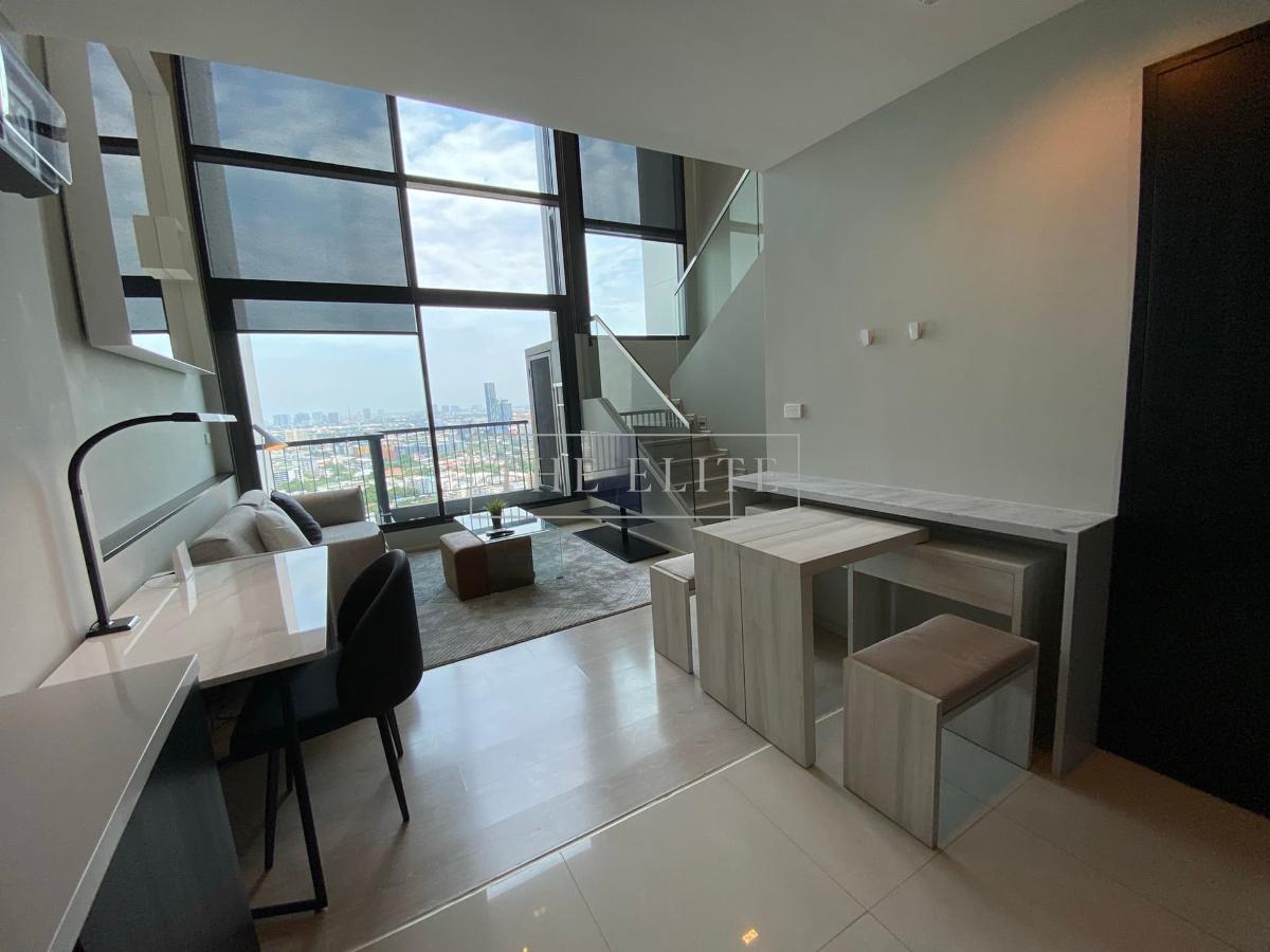 รูป ✨ Rare Duplex Unit - High Ceiling & Expansive Space | Ultimate BTS Phra Khanong Convenience ✨ - รูปที่ 8/19