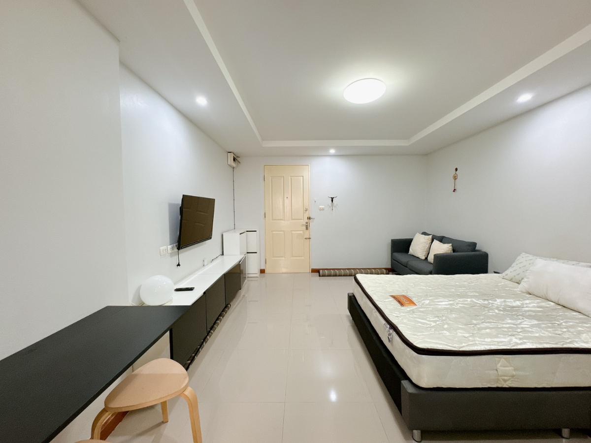 picture For Rent Condo Happy Ratchada 18 price 9,000 baht *0659174222* - 1/9