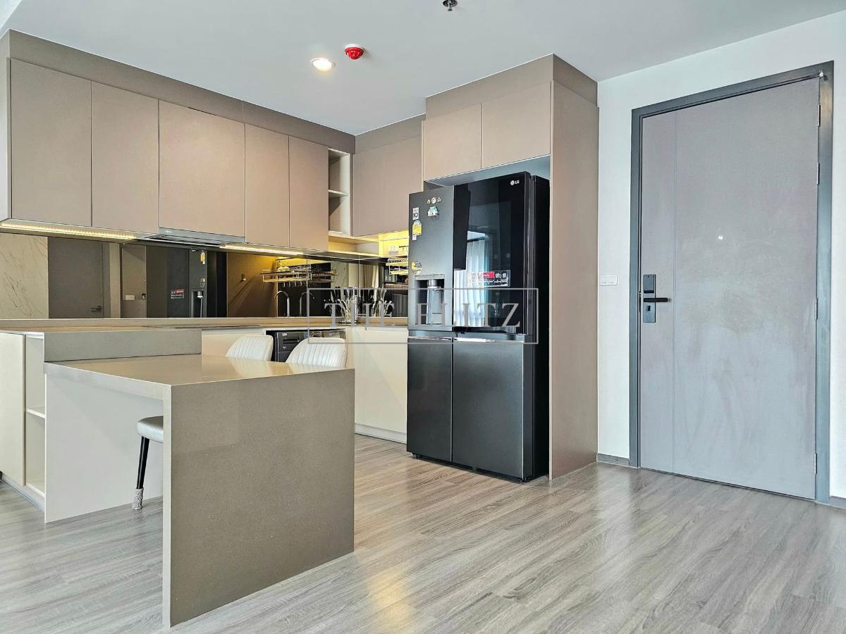 picture ✨ Newly For Sale - Prime Chula Proximity & Ultimate CBD Convenience ✨ - 8/27
