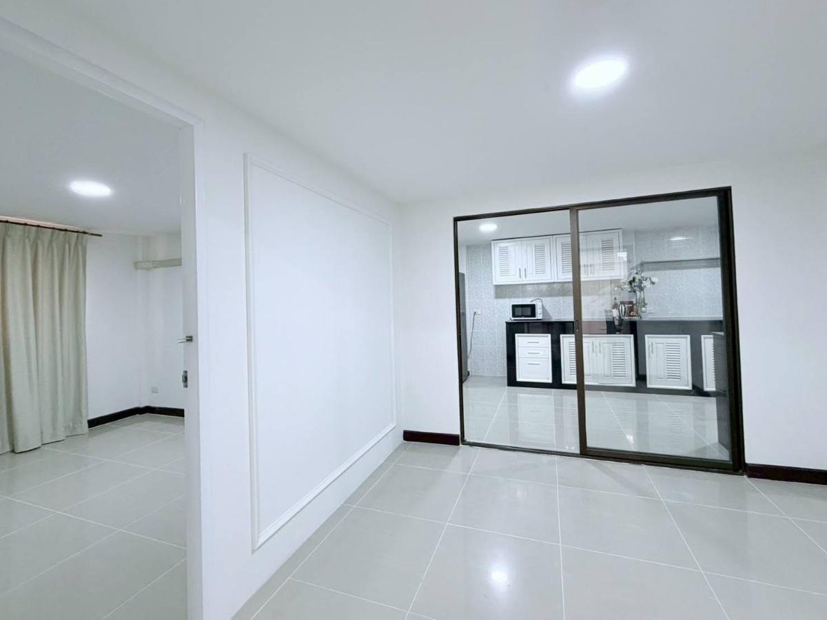 picture 🏡#MT2609_151🏡💥Urgent💥 Definitely available—click fast before it's gone!‼️ For Rent 80k.🔥 Detached house project in Huai Khwang. - 3/32