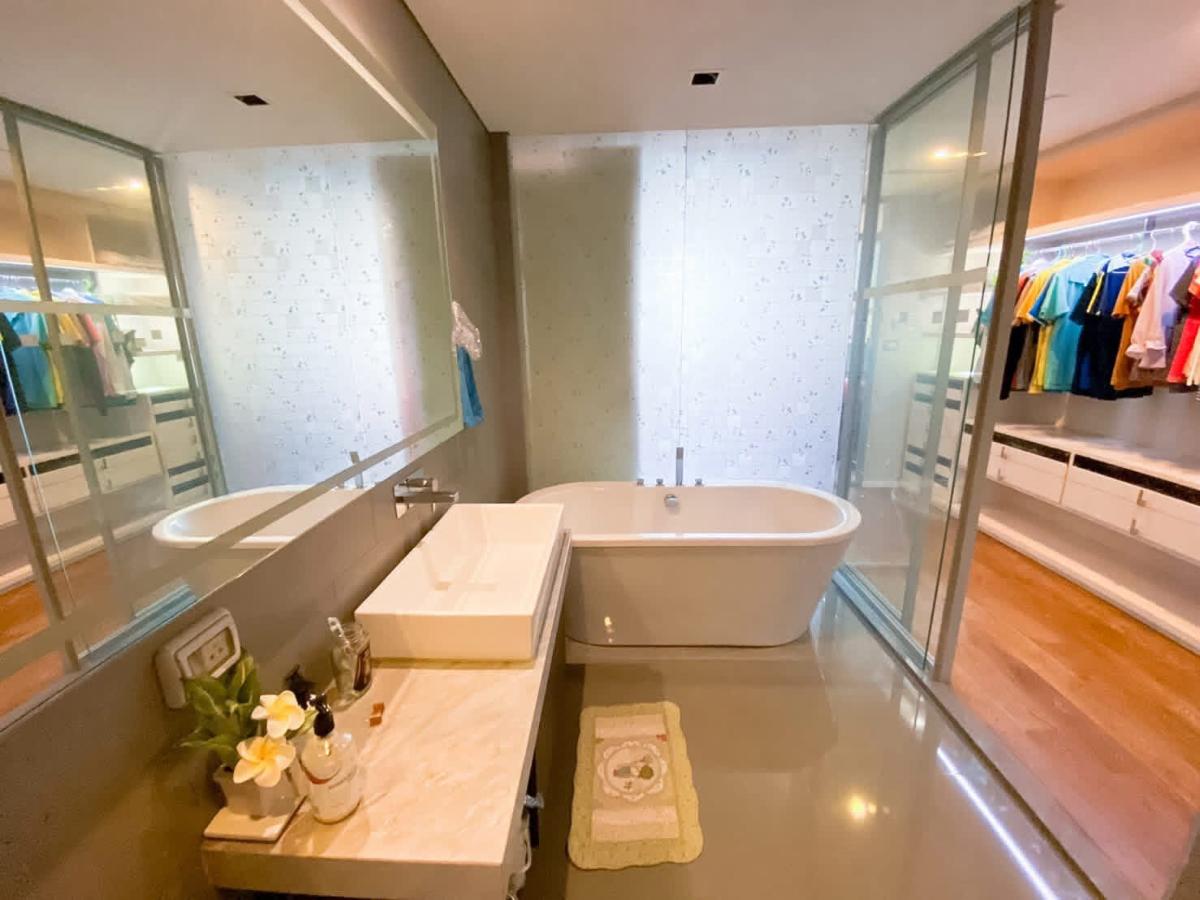 รูป AA307042 | 2 ห้องนอน | 2 ห้องน้ำ | BTS Surasak | 119 ตร.ม. | 80,000 บาท/เดือน | ชั้น 11 — The Bangkok Sathorn กรุงเทพฯ - รูปที่ 4/9
