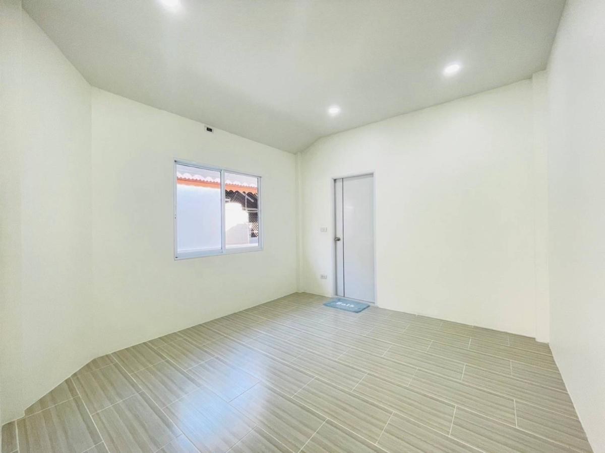 รูป 🏡✨ บ้านเดี่ยวชั้นเดียว ทำเลพรพิงค์ 2 ใกล้ตลาดและห้างสรรพสินค้า ค่าเช่าเพียง 16,000 บาท/เดือน ✨🏡  #A4-H0502 - รูปที่ 8/15