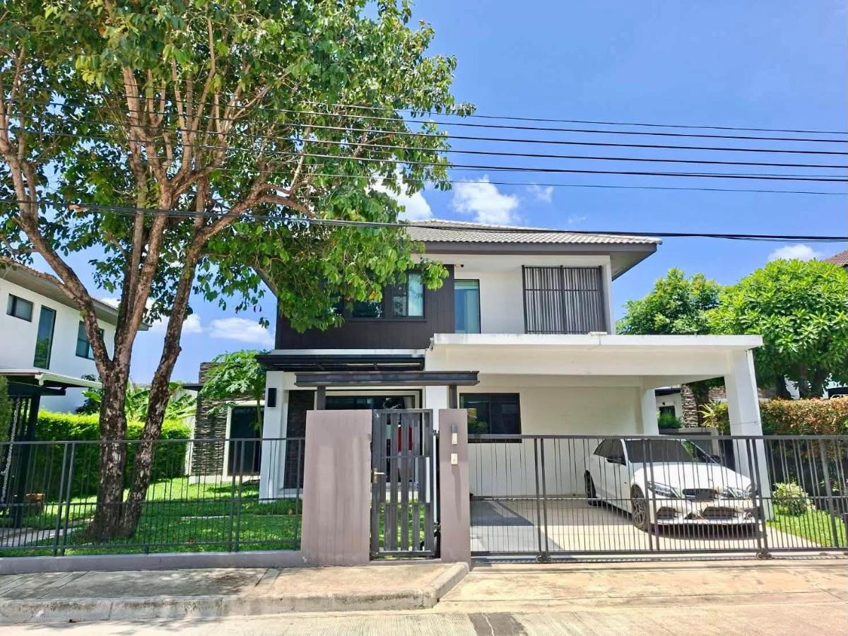 รูป ให้เช่าบ้านเดี่ยว มัณฑนา บางนา กม.7 ใกล้ เมกะ บางนา ถ. บางนา - ตราด เฟอร์ครบ พร้อม เครื่องใช้ไฟฟ้า - รูปที่ 1/15