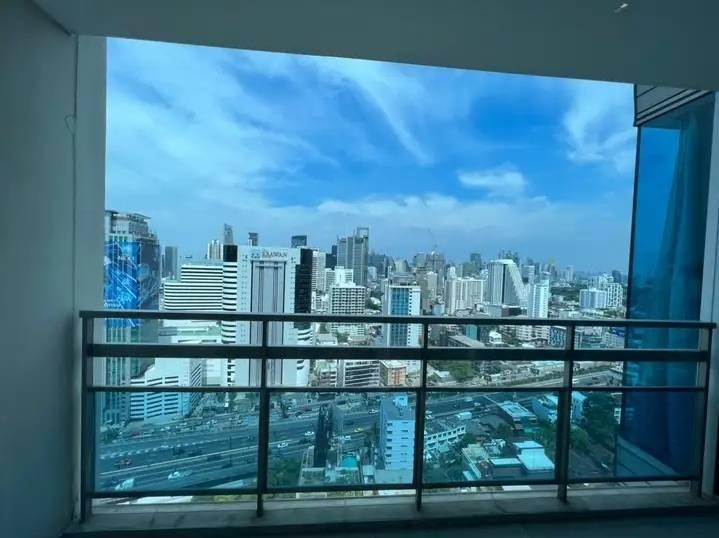รูป MN024317 | 4 ห้องนอน | 4 ห้องน้ำ | BTS Phloen Chit | 199 ตร.ม. | 140,000 บาท/เดือน | ชั้น 28 — Athenee Residence กรุงเทพฯ - รูปที่ 1/10