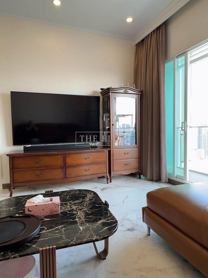 รูป ✨Rare 3-Bedroom Unit | Best Panoramic View in the Building | Prime Surawong CBD Location✨ - รูปที่ 8/19