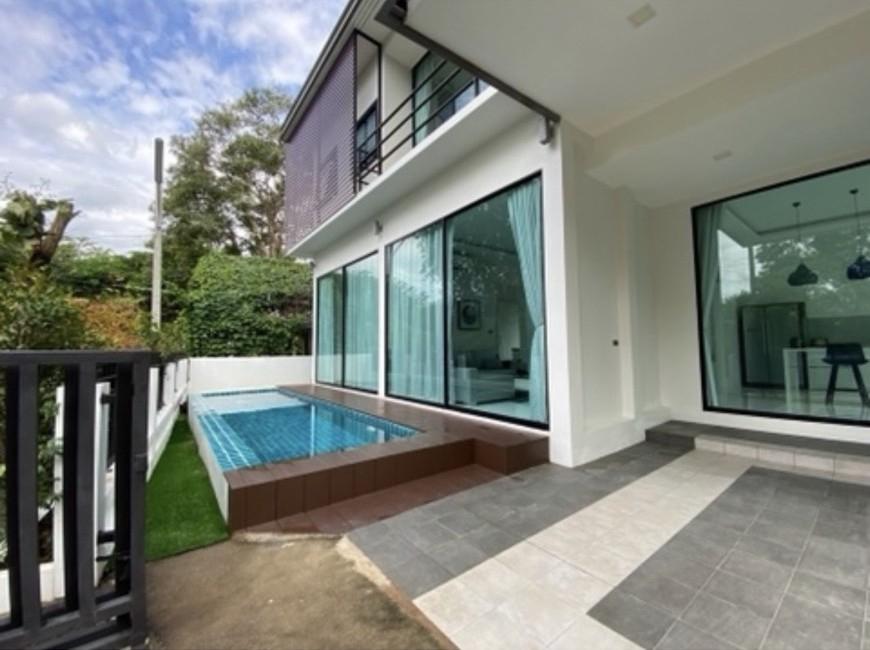รูป 🏡✨ Pool Villa 2 ชั้น สไตล์ Modern ให้เช่า ทำเลแม่เหียะ เชียงใหม่ | 3 ห้องนอน | สระว่ายน้ำส่วนตัว ✨🏡  #A8-V0060 - รูปที่ 2/29