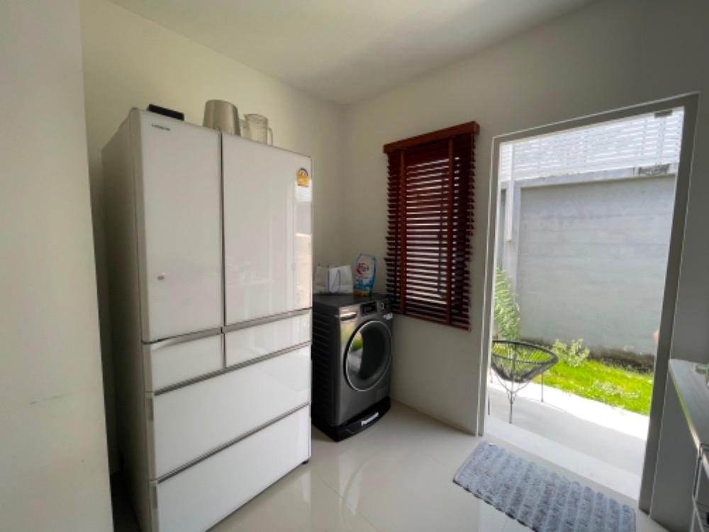 picture 🏡#PT2408_201 🏡💥Urgent💥 Definitely available—click fast before it's gone! ‼️ For Rent 70k 🔥 Venue Rama 9 Project - 6/14