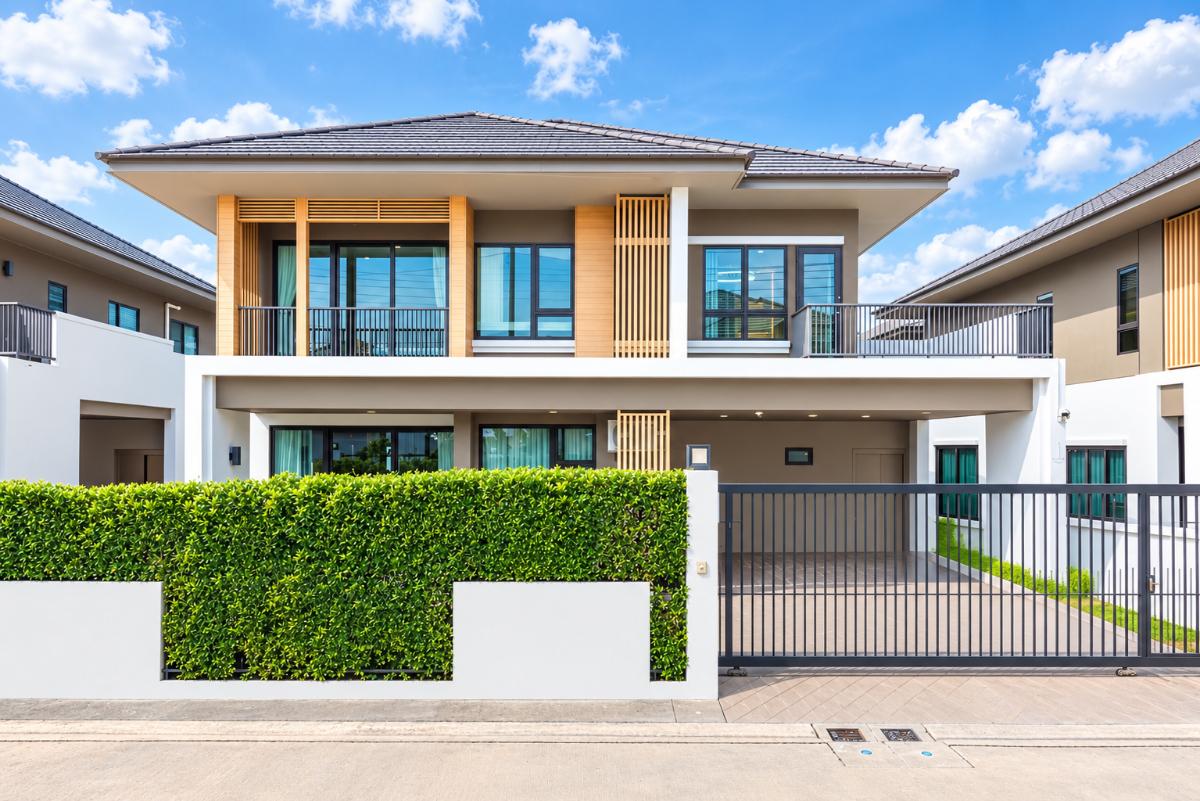 รูป 🏡✨ ขายบ้านเดี่ยวหลังใหญ่  | ถนนข้าวหลาม 🌊 บางแสน บ้านใหม่มือ 1  พร้อมอยู่  ฟรีโอน  - รูปที่ 1/12