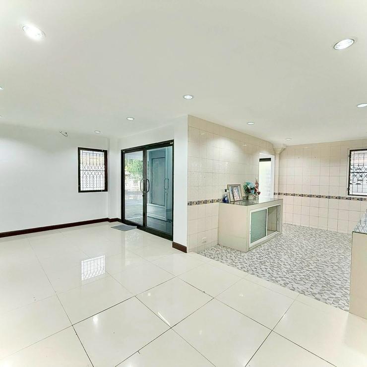 รูป ให้เช่าบ้านเดี่ยว นวมินทร์ 81 แยก 3-35  จดบริษัทได้ แบบ 8ห้องนอน 3ห้องน้ำ - รูปที่ 12/14