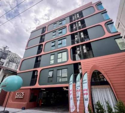รูป MN021364 | 1 ห้องนอน | 1 ห้องน้ำ | THE STREET Ratchada | 26 ตร.ม. | 17,000 บาท/เดือน | ชั้น 5 — Klos Ratchada 7 กรุงเทพฯ - รูปที่ 10/10