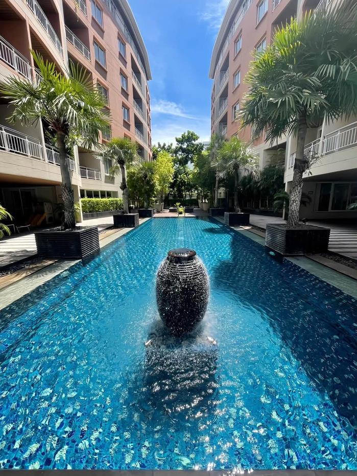 picture RS7724 For Rent: Low-rise Condo "The Rise Sukhumvit 39" – Beautiful Corner Unit near BTS Phrom Phong - 27/30