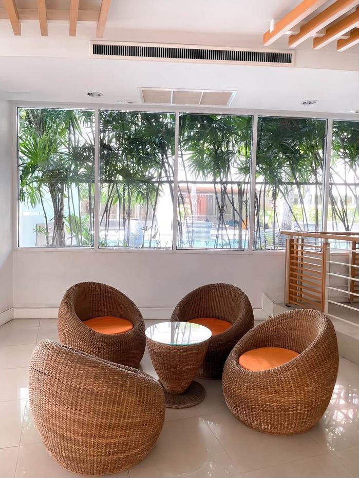 picture RS7724 For Rent: Low-rise Condo "The Rise Sukhumvit 39" – Beautiful Corner Unit near BTS Phrom Phong - 22/30