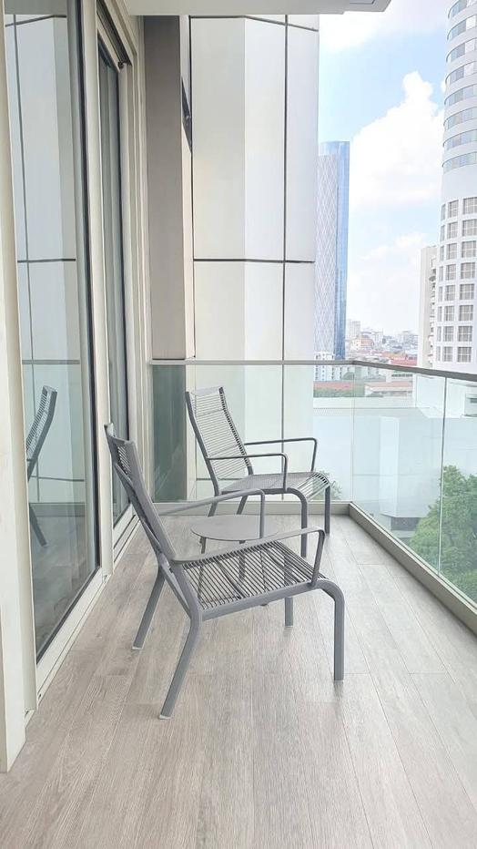 รูป MN022413 | 2 ห้องนอน | 2 ห้องน้ำ | BTS Saphan Taksin | 102 ตร.ม. | 100,000 บาท/เดือน | ชั้น 8 — Magnolias Waterfront Residence กรุงเทพฯ - รูปที่ 1/10