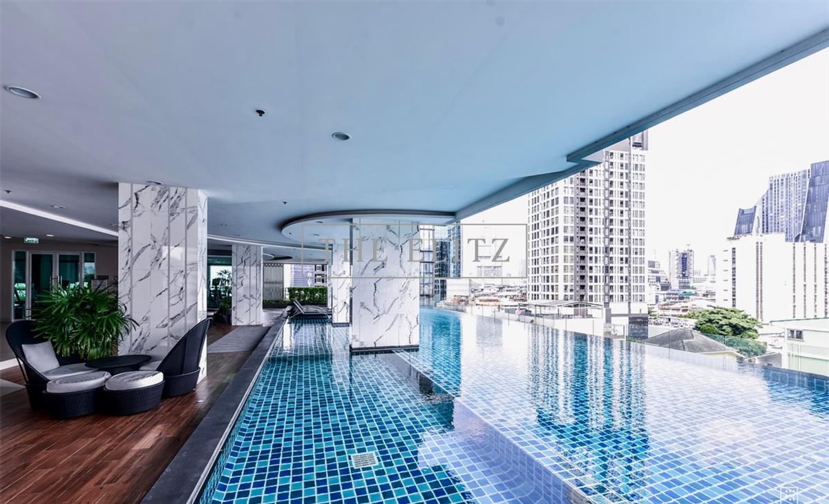 รูป ✨Rare 3-Bedroom Unit | Best Panoramic View in the Building | Prime Surawong CBD Location✨ - รูปที่ 17/19