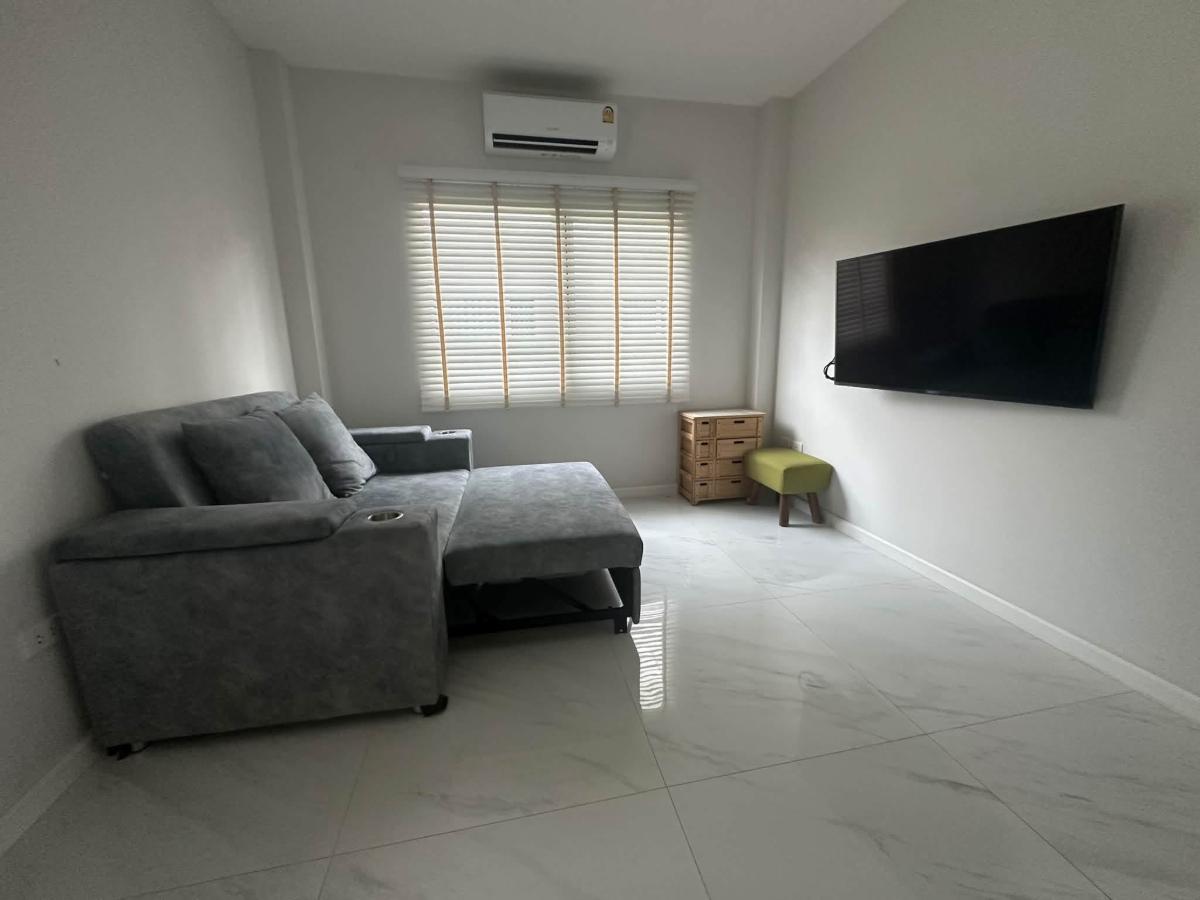 รูป 🏡✨ ให้เช่าบ้านเดี่ยว Modern French พร้อมอยู่ | ลัดดารมย์ จตุโชติ 15 ราคาสุดคุ้ม ✨🏡 - รูปที่ 14/17