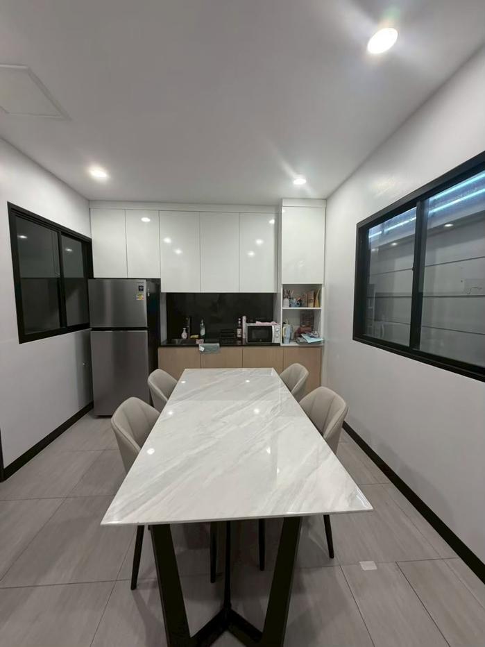 รูป HR3834ให้เช่าLuxury Home Office หรู 5 ชั้น โครงการ The Pride พัฒนาการ 30 (มีลิฟต์ส่วนตัว) ทำเลทองใกล้ทองหล่อ-เอกมัย เหมาะทำธุรกิจและสำนักงานพรีเมียม - รูปที่ 2/9