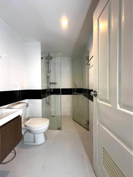 picture 🎈#MT2609_159 🎈💥Urgent💥 Available from 1 Nov 2026 – Act fast before it's gone! ‼️ 𝗙𝗼𝗿 𝗥𝗲𝗻𝘁 9️⃣k 🔥 The Prive Ratchada 19 Condo. - 12/16