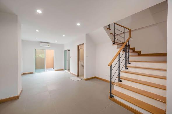 รูป AA679827 | 4 ห้องนอน | 5 ห้องน้ำ | 206 ตร.ม. | 50,000 บาท/เดือน | ชั้น -1 — Townhome renovated Ladprao–Nakniwas - รูปที่ 1/5