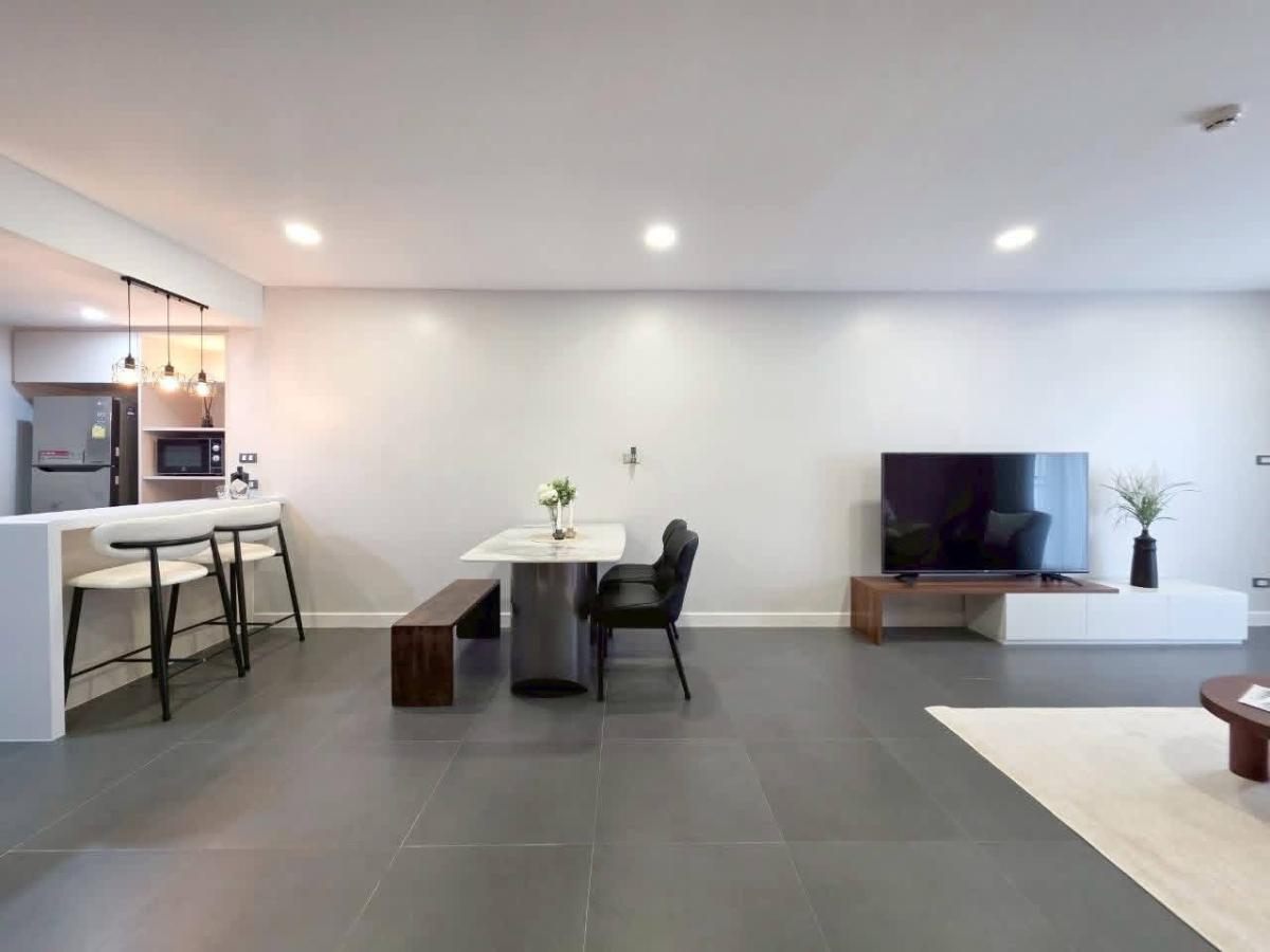 picture AA247385 | 1Bed | 1Bath | BTS Sala Daeng | 97sqm | THB 55,000/mo — Sathorn Park Place Bangkok - 9/10