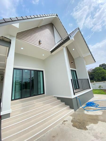 รูป บ้านเดี่ยวชั้นเดียวให้เช่า ที่ดินกว้าง 122 ตร.ว. ทำเลแม่ยาว เชียงราย | 3 ห้องนอน | 18,000 บาท/เดือน   #5A4-H0292 - รูปที่ 2/7