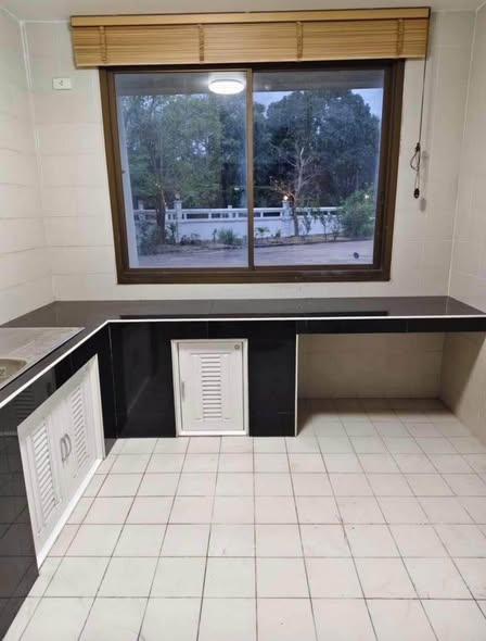 picture AA663978 | 3Bed | 4Bath | 260sqm | THB 12,000/mo | Fl.3 — Royal Beach Condominium Hat Chao Samran, Phetchaburi - 1/5