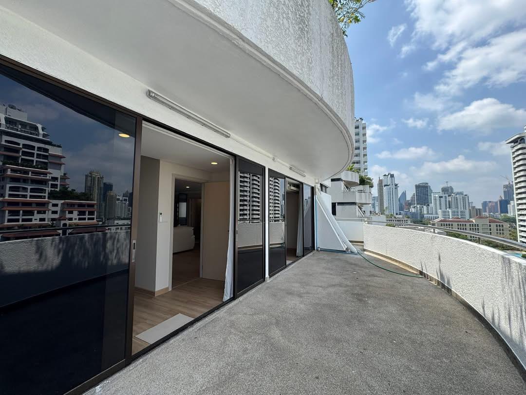 รูป MN009869 | 2 ห้องนอน | 1 ห้องน้ำ | BTS Phrom Phong | 135 ตร.ม. | 75,000 บาท/เดือน | ชั้น 12 — Supalai Place Sukhumvit 39 กรุงเทพฯ - รูปที่ 1/10
