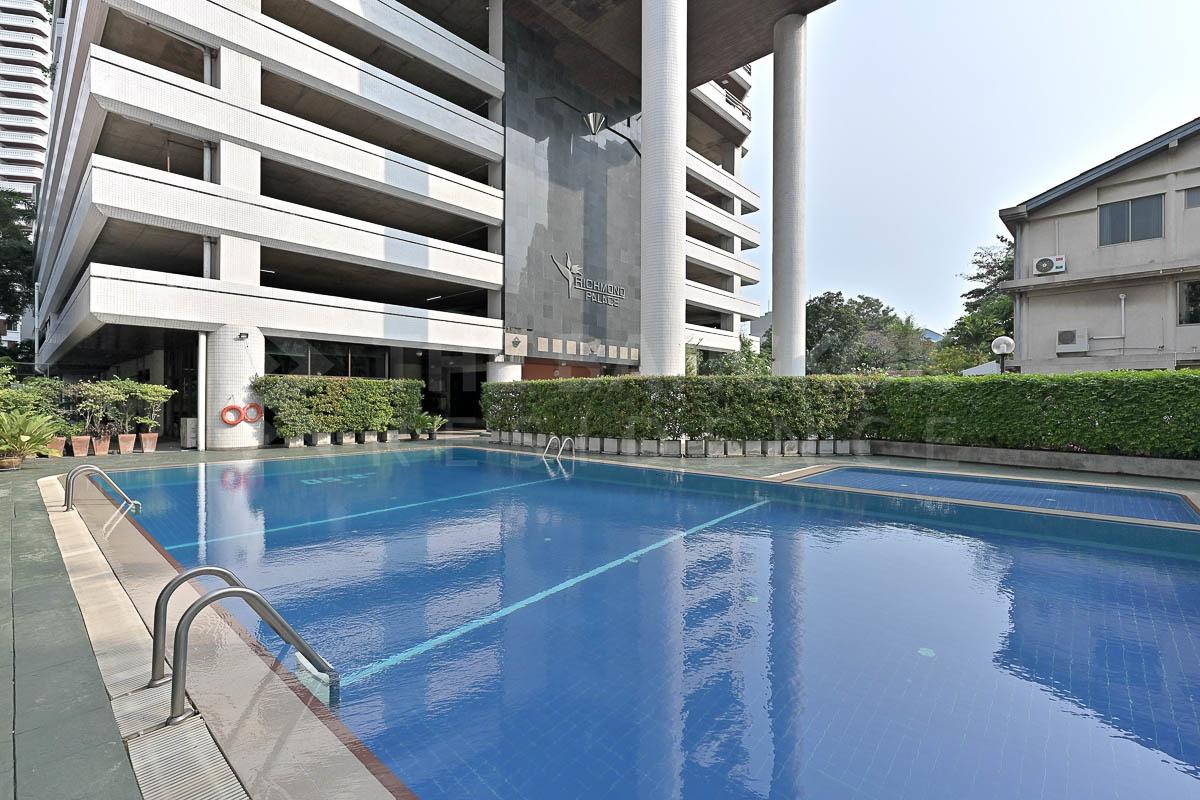 picture MN008734 | 3Bed | 3Bath | BTS Phrom Phong | 164sqm | THB 70,000/mo | Fl.11 — Richmond Palace Bangkok - 10/10