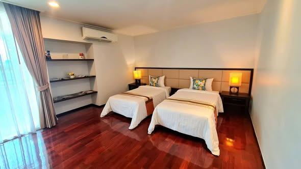 picture AA676466 | 2Bed | 2Bath | 173sqm | THB 75,000/mo | Fl.8 — Piyathip Place Sukhumvit 39 - 1/5
