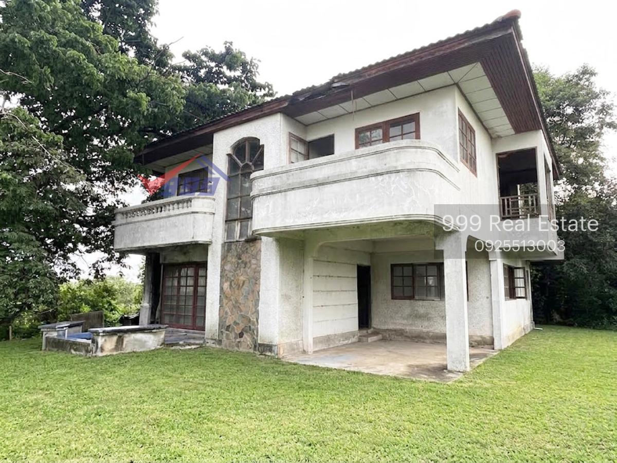 picture Lakefront Land for Sale with House Structure Supalai Lake 1, Khum Klao - 1/7
